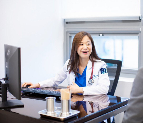 의정부 연세오케이병원은 내시경 치료전문가 장호은 원장을 영입하고 북부최대 규모의 병원으로 성장하고 있다. 