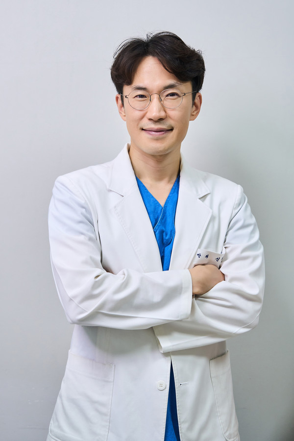 건국대병원 안과 신현진 교수. (사진=건국대병원)